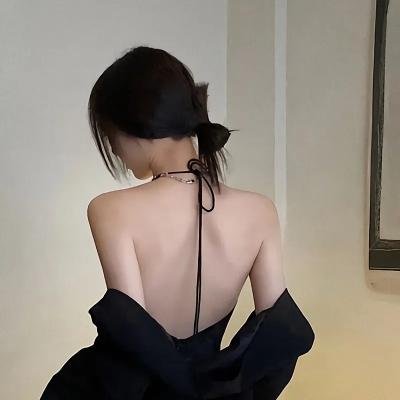 荒岛美女